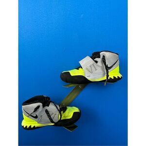 Nike Kyrie 6 Cross (GS) Basketball Shoes Big Kids Volt Silver CN8581-704 Sz 11C